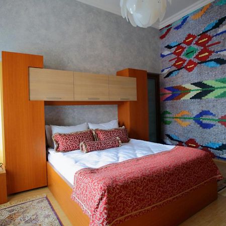 Hotel Galany Rădăuţi Екстериор снимка