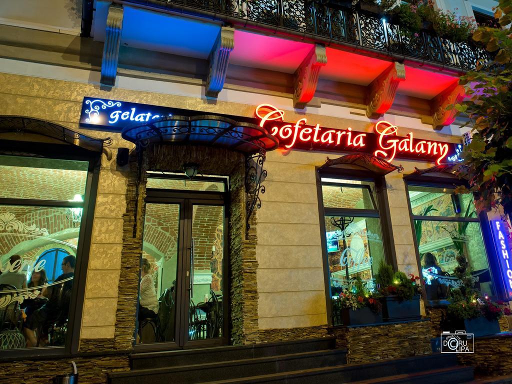 Hotel Galany Rădăuţi Екстериор снимка