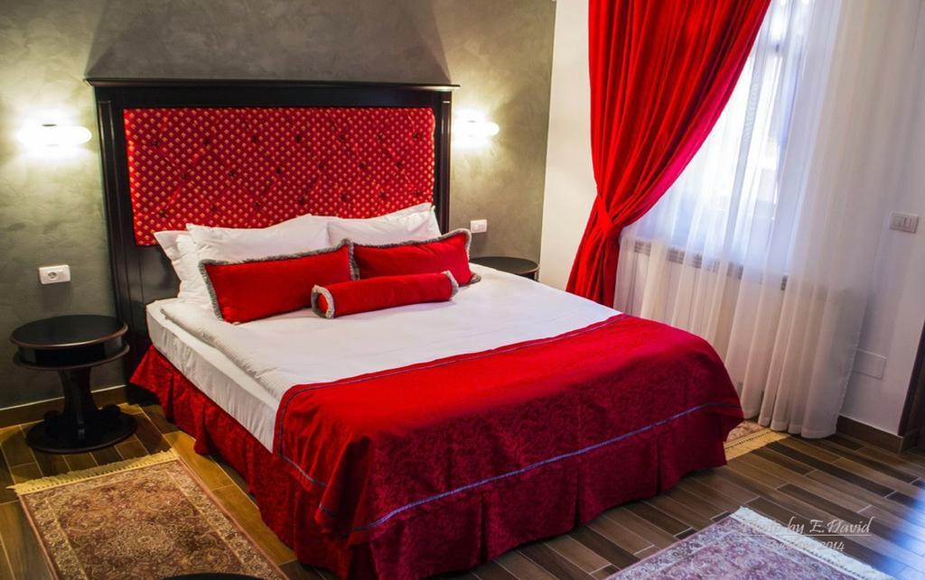 Hotel Galany Rădăuţi Екстериор снимка